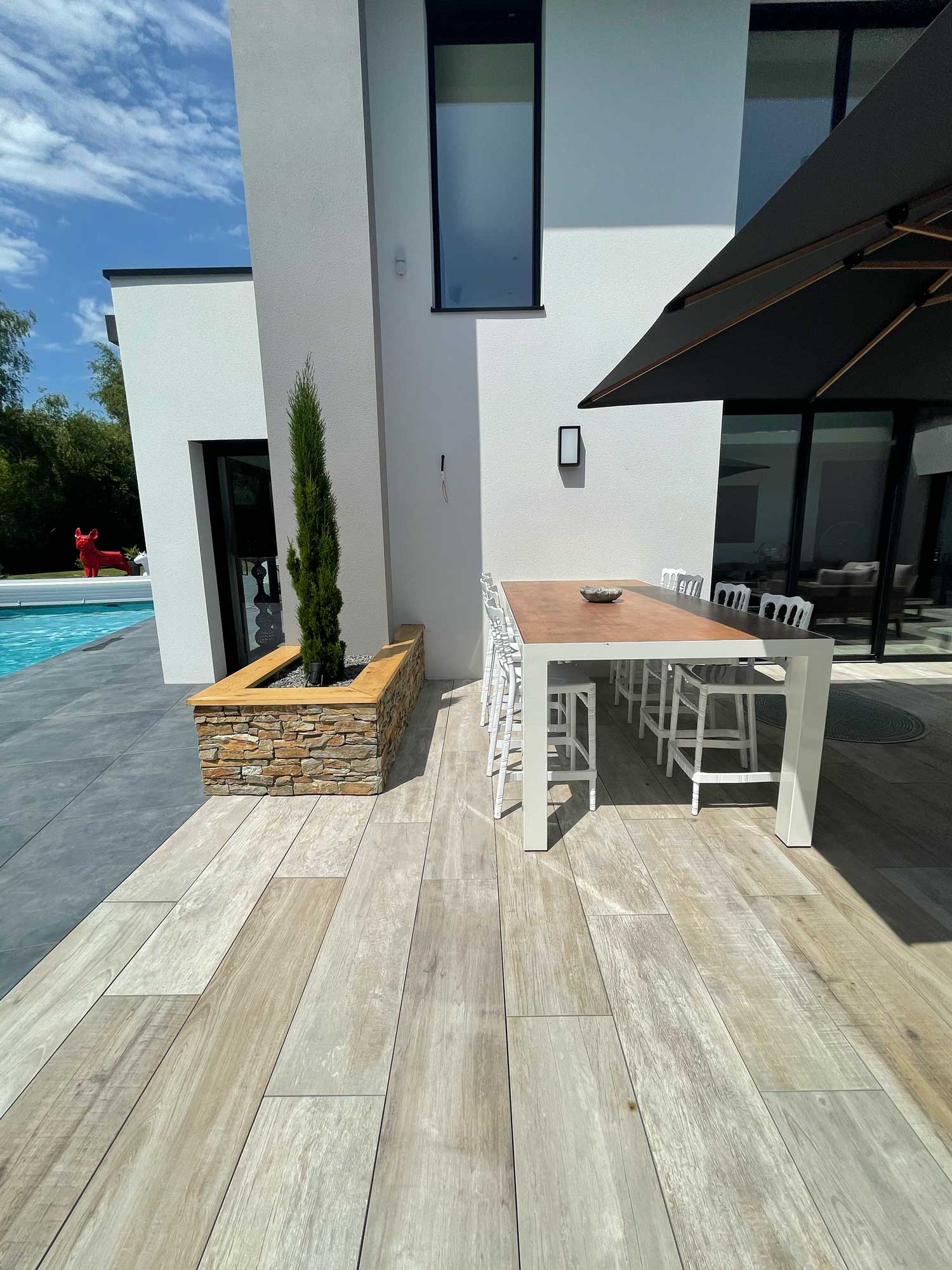 Amenagement exterieur avec pierre naturelle